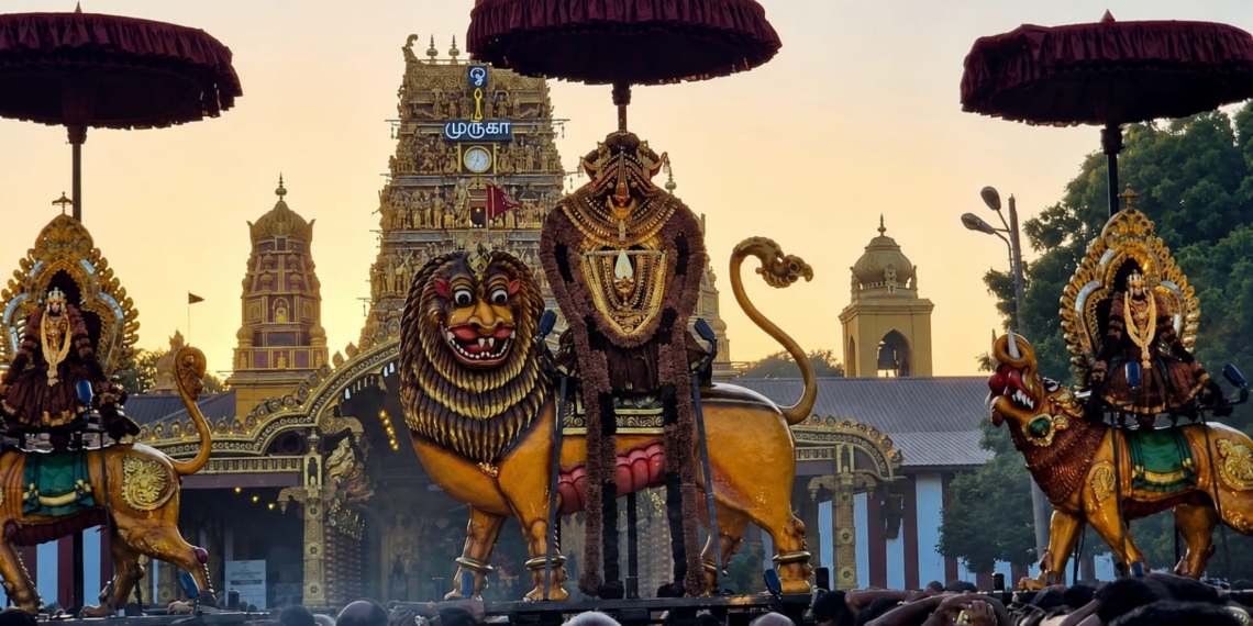 சிங்க வாகனத்தில் நல்லூர்க் கந்தன் வீதி உலா